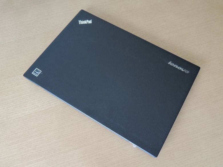 ThinkPad X1 Carbon 筐体1