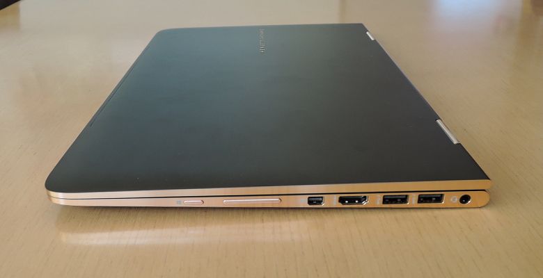 HP Spectre 13 x360 Limited Edition　右側面