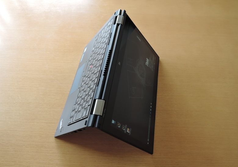 Lenovo ThinkPad Yoga 260 テントモード
