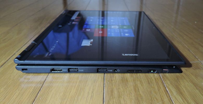 Lenovo ThinkPad X1 Yoga タブレットモード