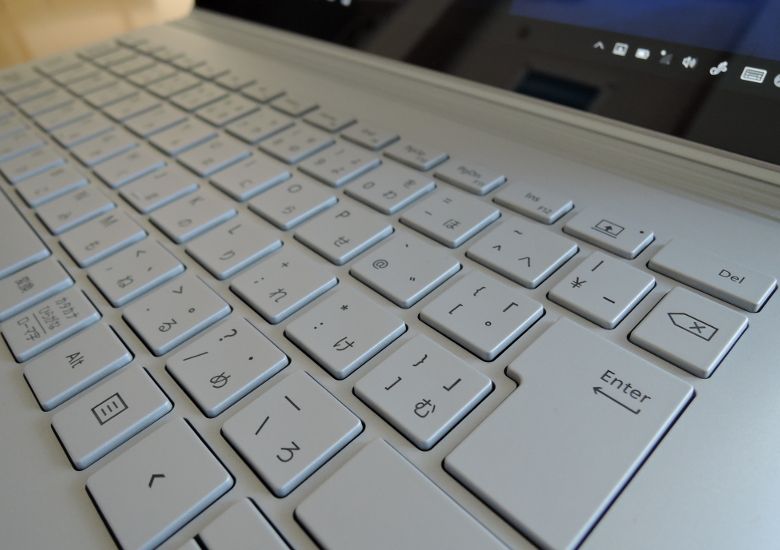 Microsoft SurfaceBook キーボード拡大