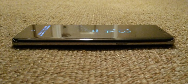Galaxy S8 右側面