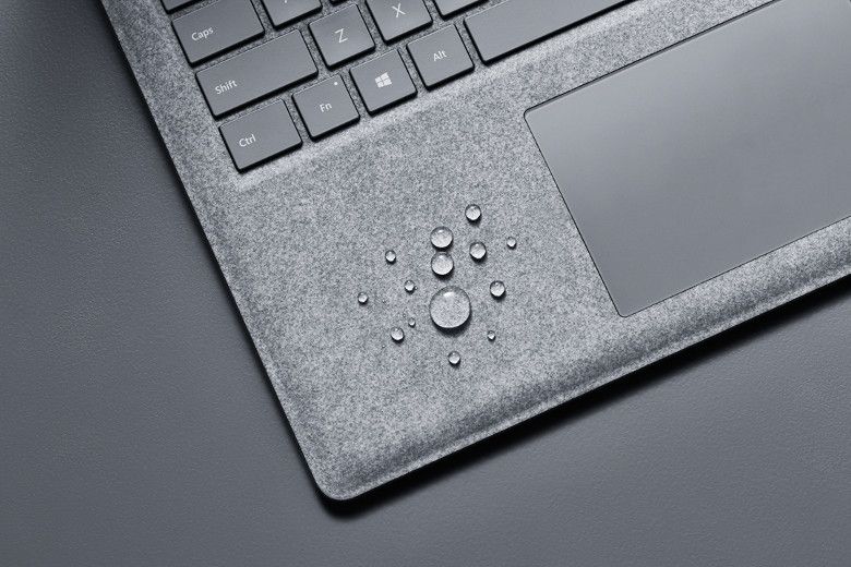 Microsoft Surface Laptopに新色追加