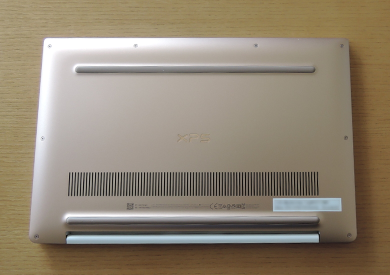 DELL XPS 13（9370）底面