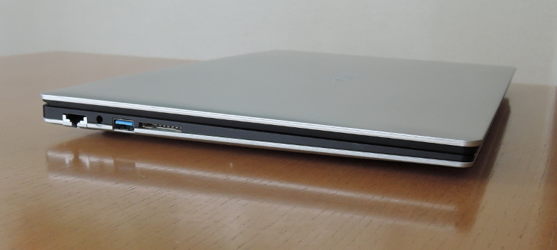 T-bao Tbook X8S Pro 左側面