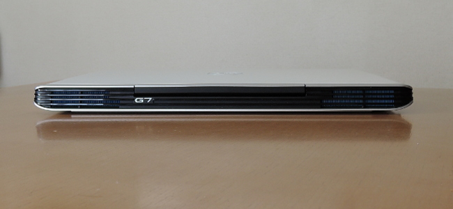 DELL G7 背面