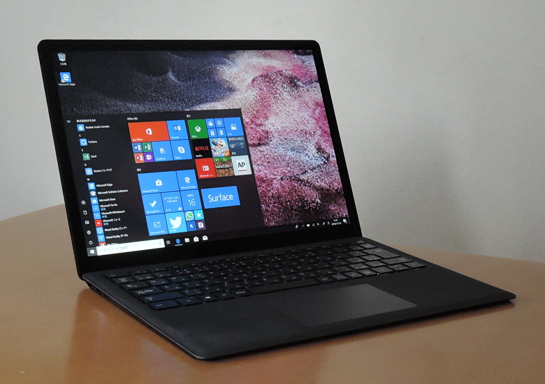 Microsoft Surface Laptop（2018）
