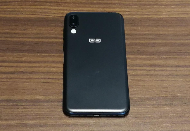 Elephone A6 mini 背面