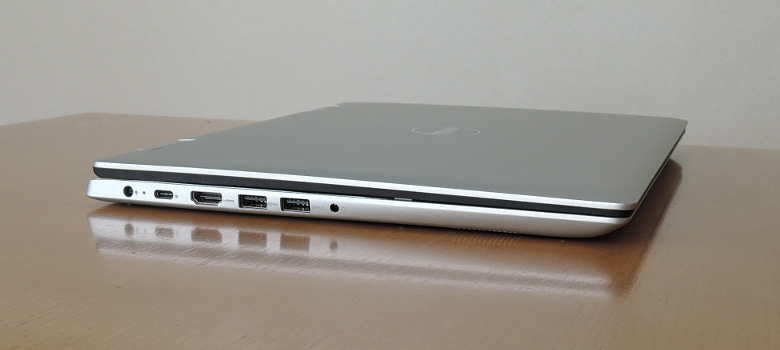 DELL Inspiron 15 5000 2-in-1（5582）左側面