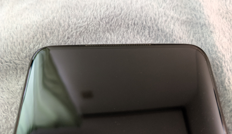 OnePlus 7 Pro レビュー スピーカーグリル
