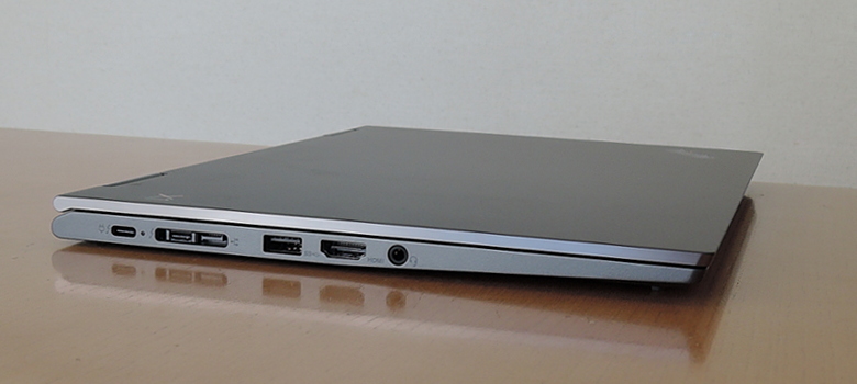 Lenovo ThinkPad X1 Yoga(2019) 左側面