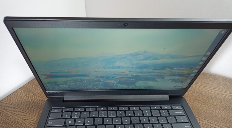 Lenovo Chromebook S330  画面上から