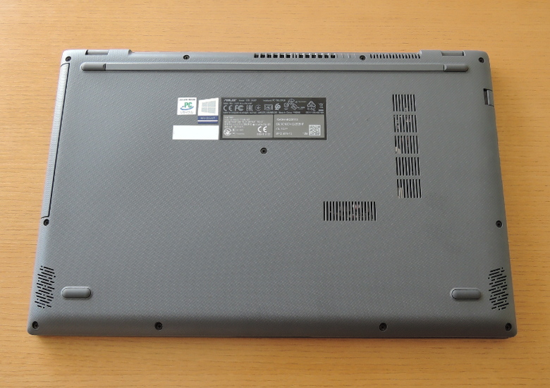 ASUS Laptop 15（X545FA）底面