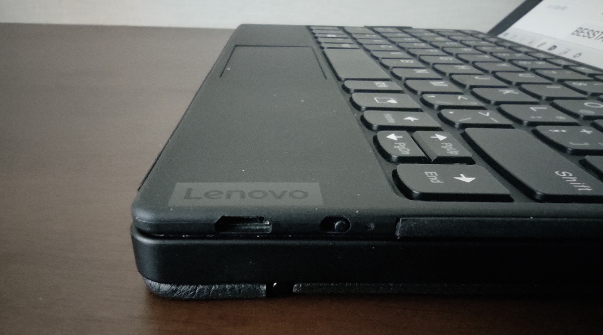Levovo ThinkPad X1 Fold キーボード端子