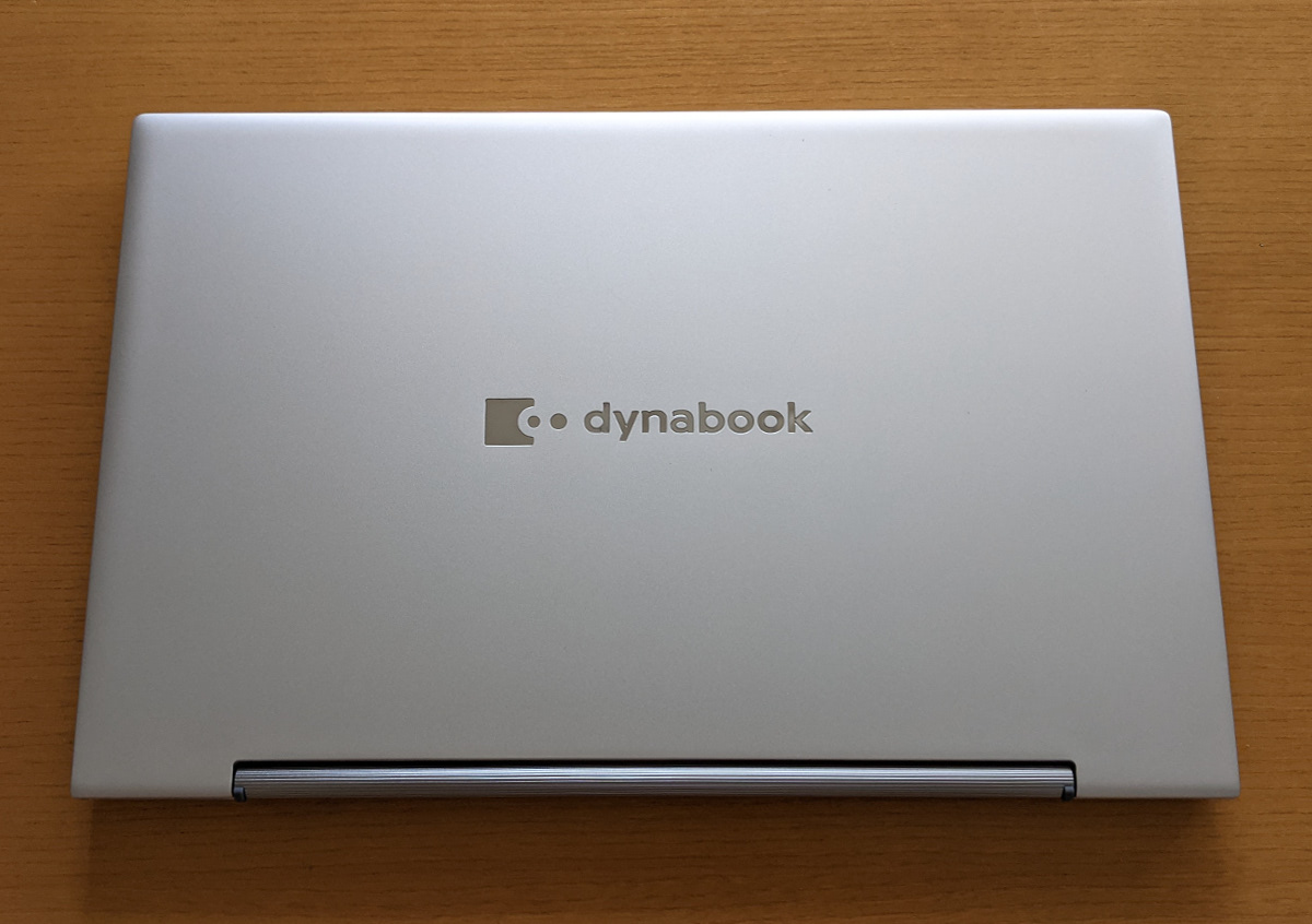 dynabook FZ/HP 天板
