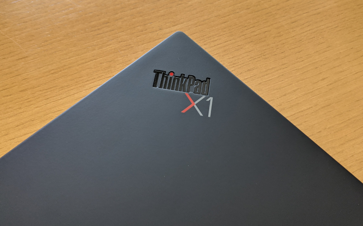 Lenovo ThinkPad X1 Nano 天板ロゴ
