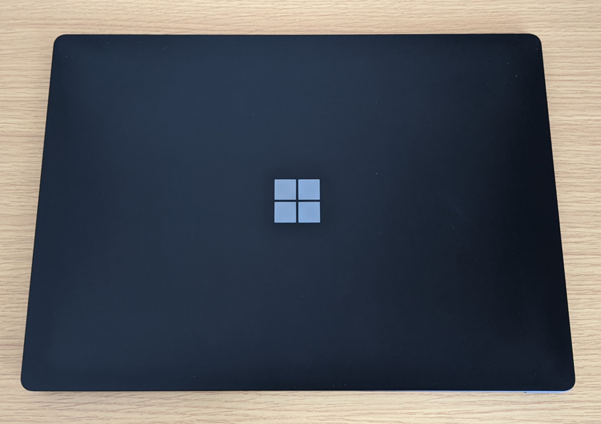 Microsoft Surface Laptop 4（15）天板