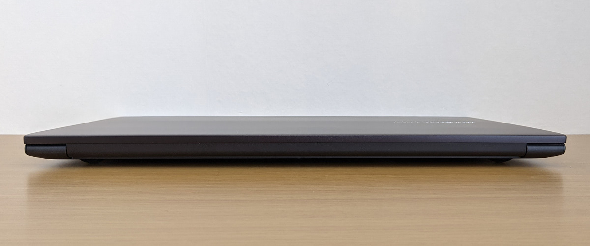 ASUS VivoBook 15 OLED K513EA 背面