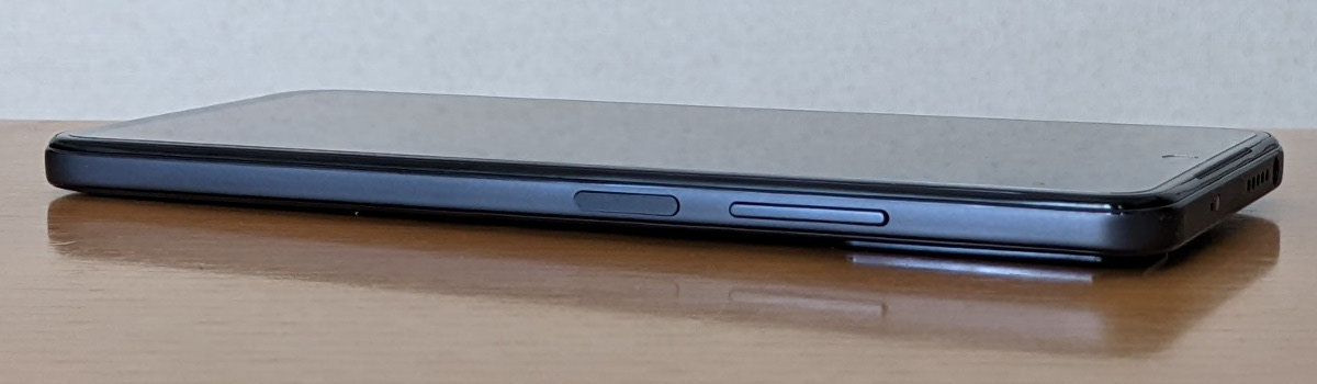 Xiaomi Redmi Note 11 右側面