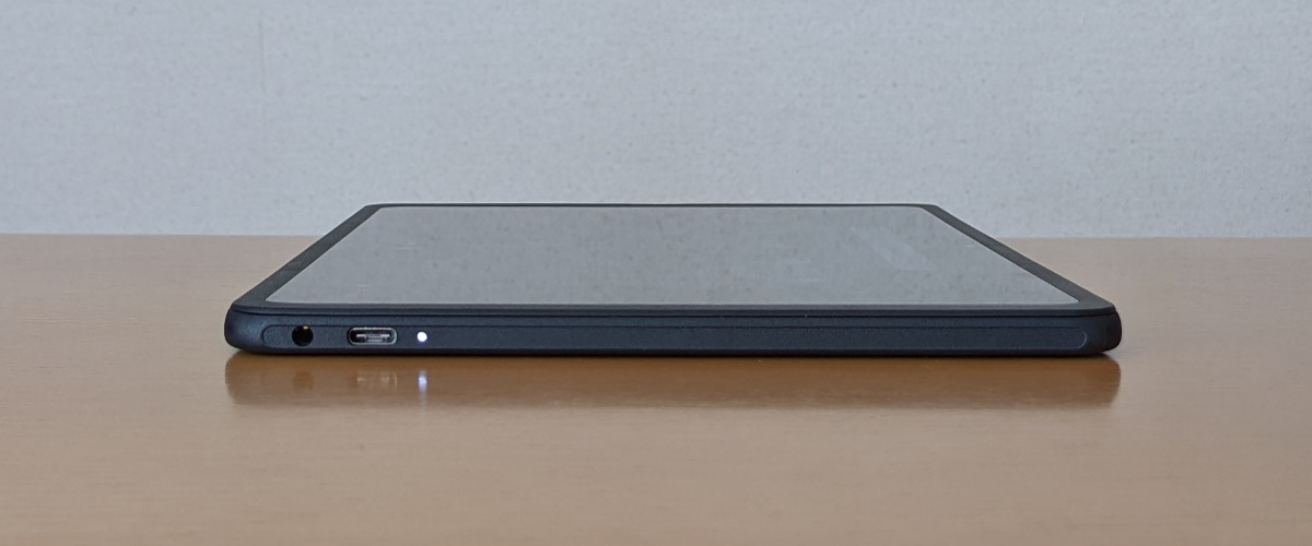 ASUS Chromebook Detachable CZ1(CZ1000) 右側面