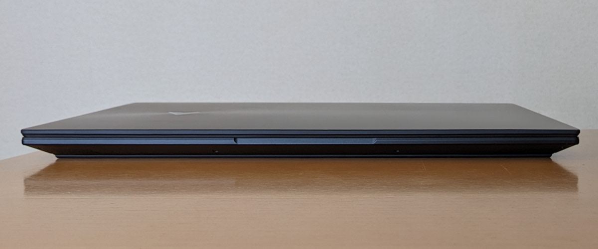 ASUS ZenBook Pro 16X OLED 前面