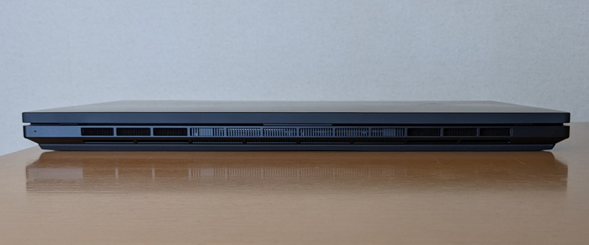 ASUS ZenBook Pro 16X OLED 背面