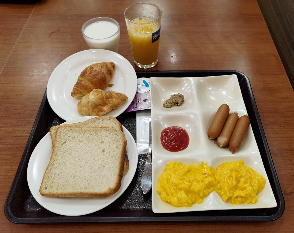 温泉宿の朝食
