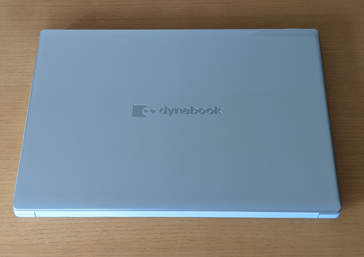 dynabook AZ/HV 天板