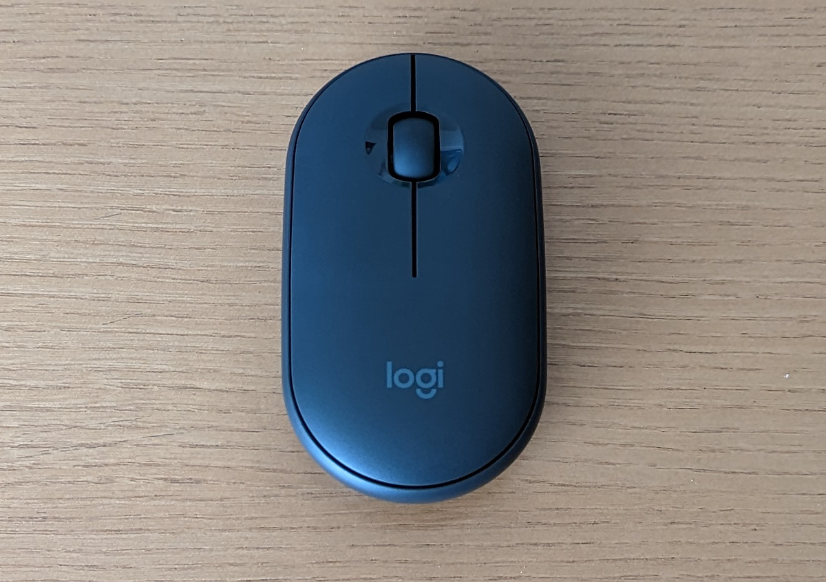 Logicool スリムコンボ MK470 マウス前面