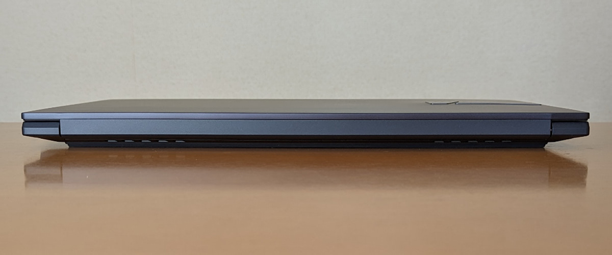 ASUS Vivobook Pro 15 OLED K6502VV 背面