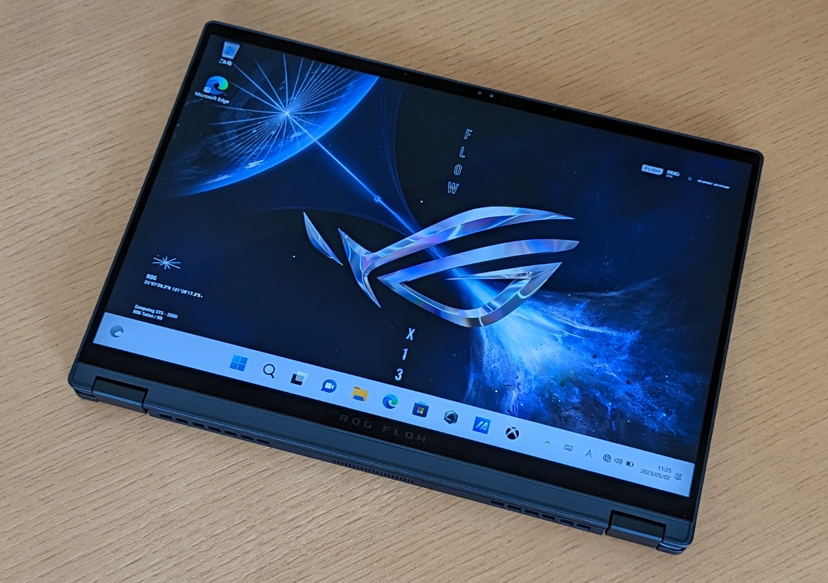 ASUS ROG Flow X13 GV302 タブレットモード