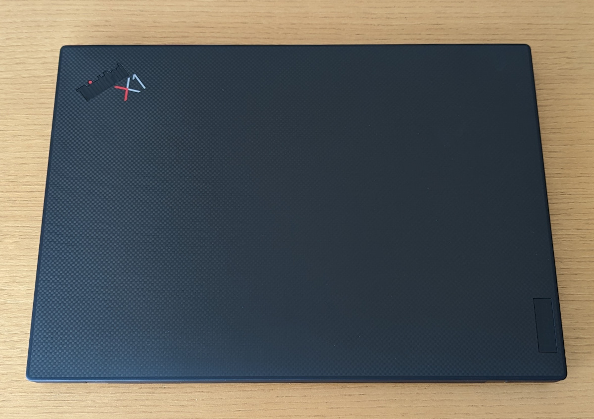Lenovo ThinkPad X1 Carbon Gen 11 天板