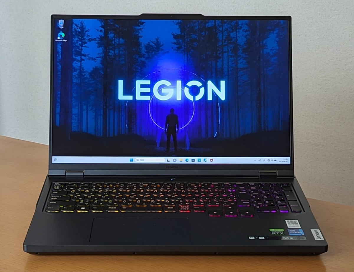 Lenovo Legion Pro 5i Gen 8 16 ディスプレイ