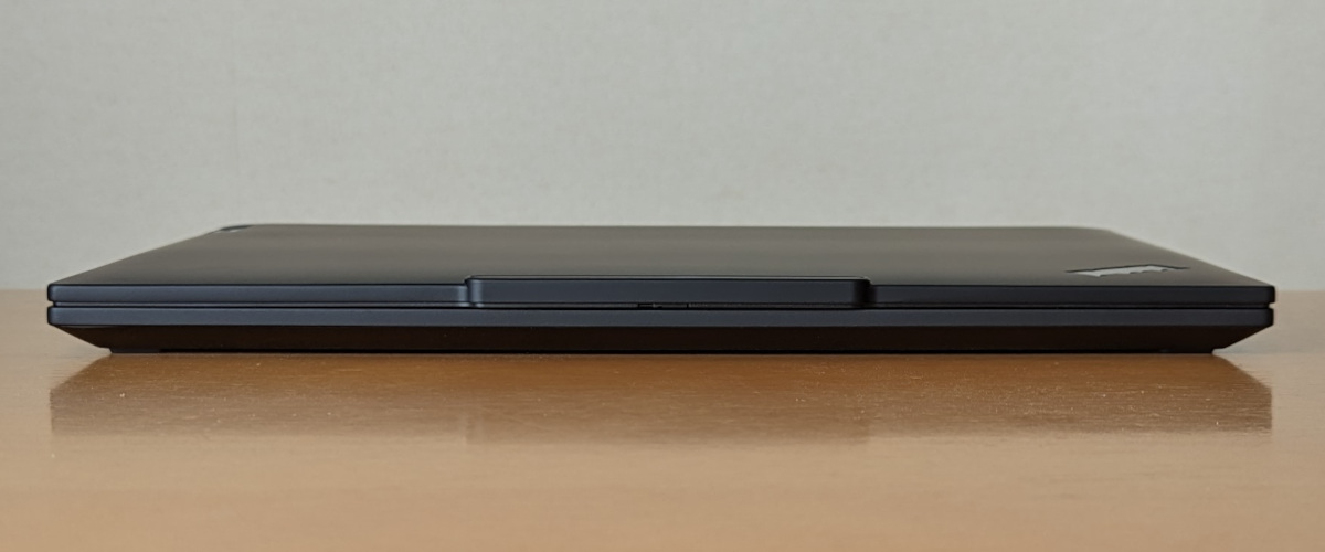 Lenovo ThinkPad X13 Gen 4 前面