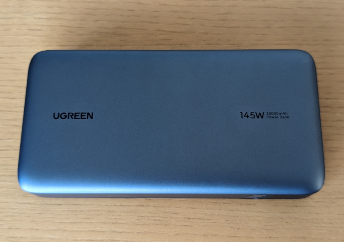UGREEN PD3.1 モバイルバッテリー PB205 前面