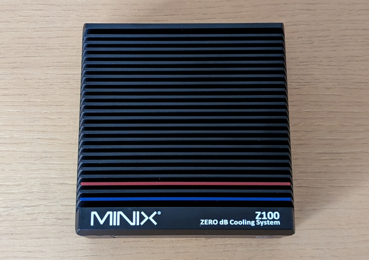 MINIX NEO Z100-0dB 上面
