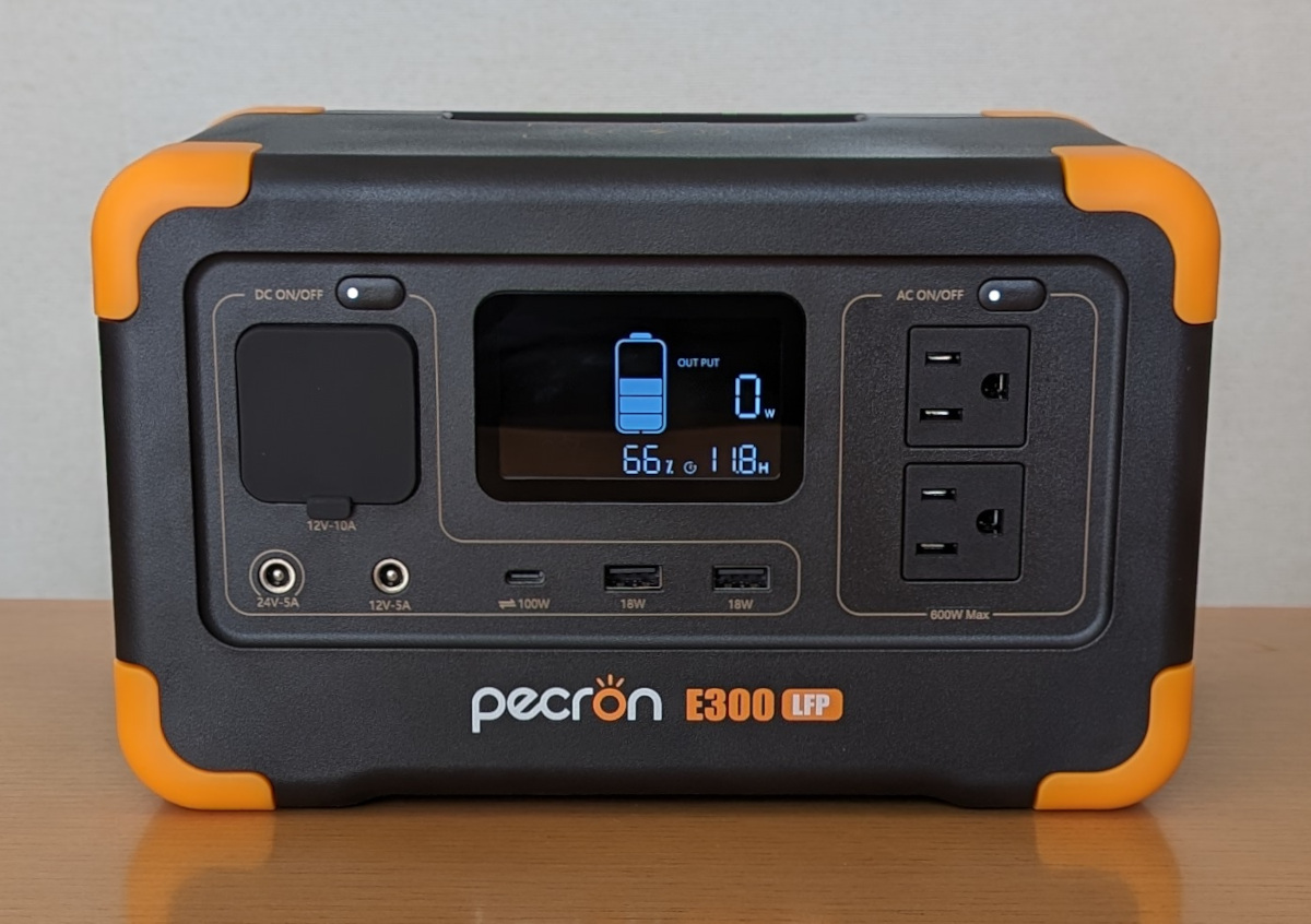PECRON E300LFPポータブル電源 前面