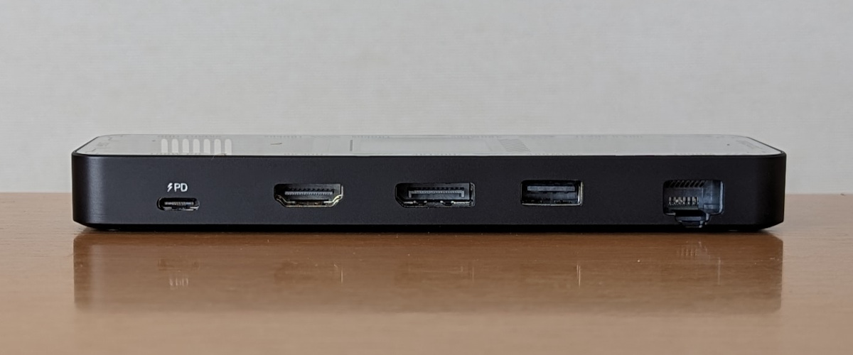 DOCKCASE 10-in-1 USB-C ハブ DPR10P 側面