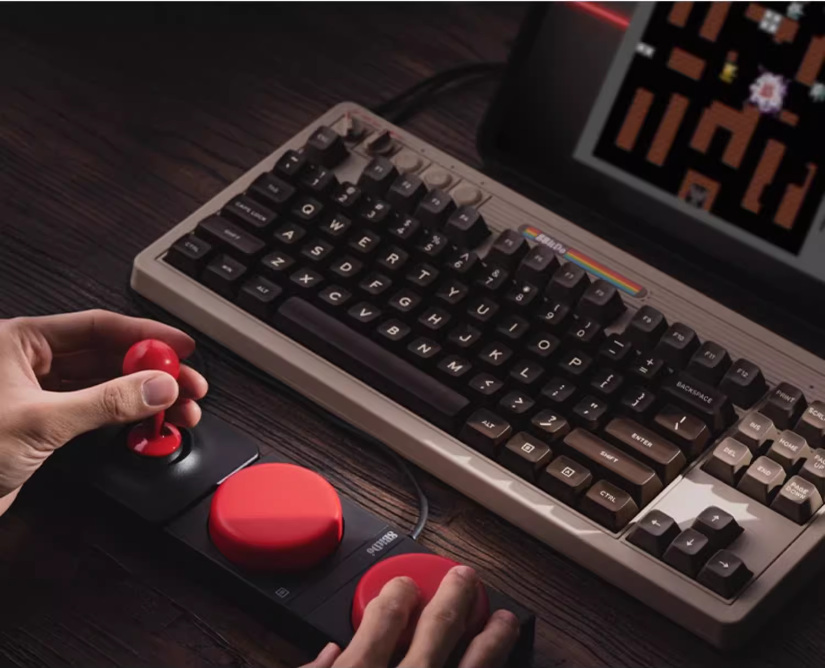 8BitDo Retro Mechanical Keyboard - C64 Edition