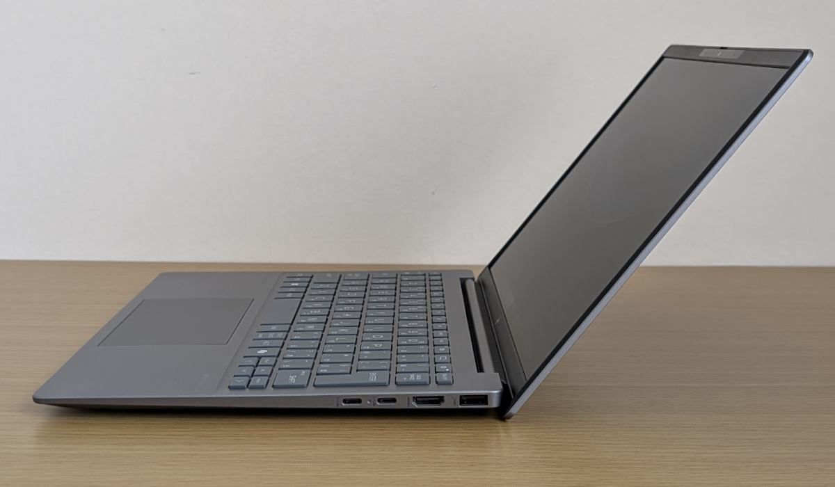 HP EliteBook 635 Aero G11 ヒンジ最大開口