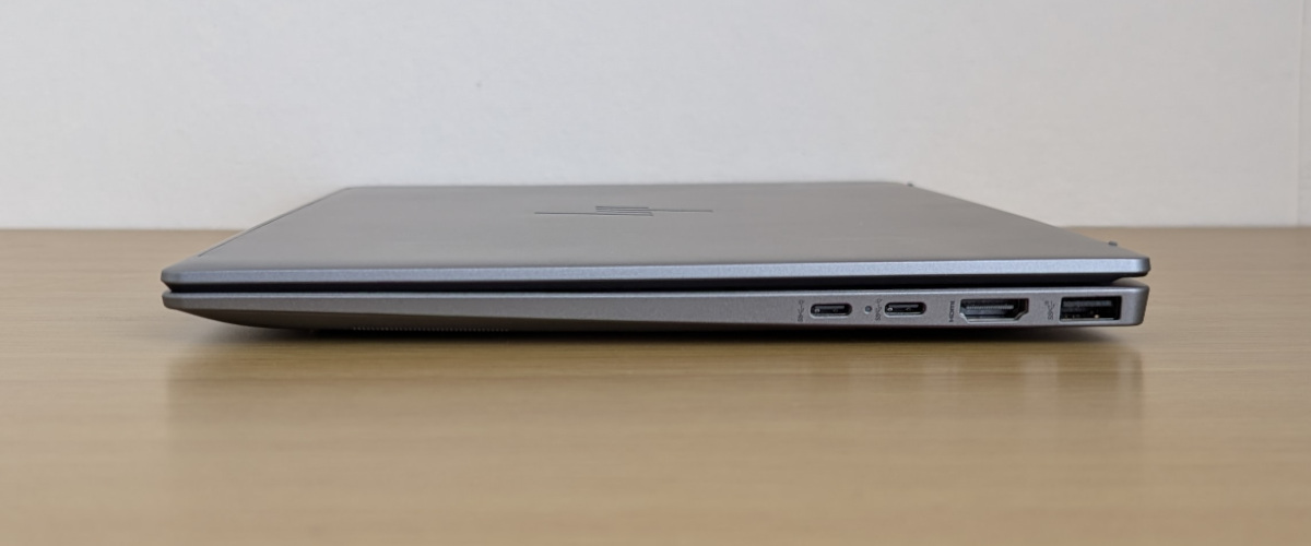 HP EliteBook 635 Aero G11 右側面