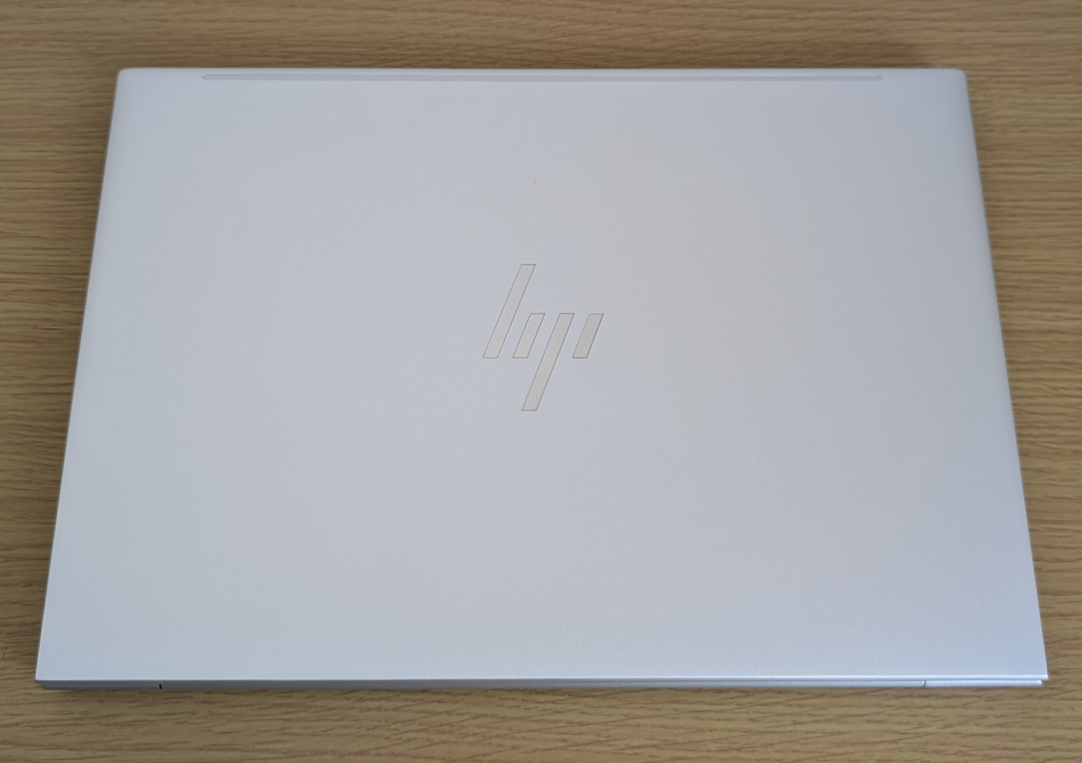 HP EliteBook 840 G11 天板