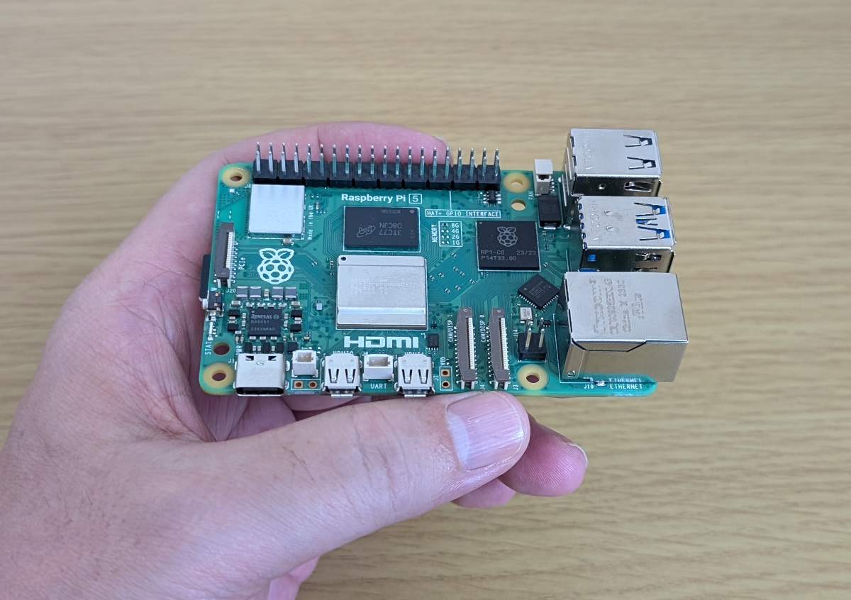 Raspberry Pi 5 本体