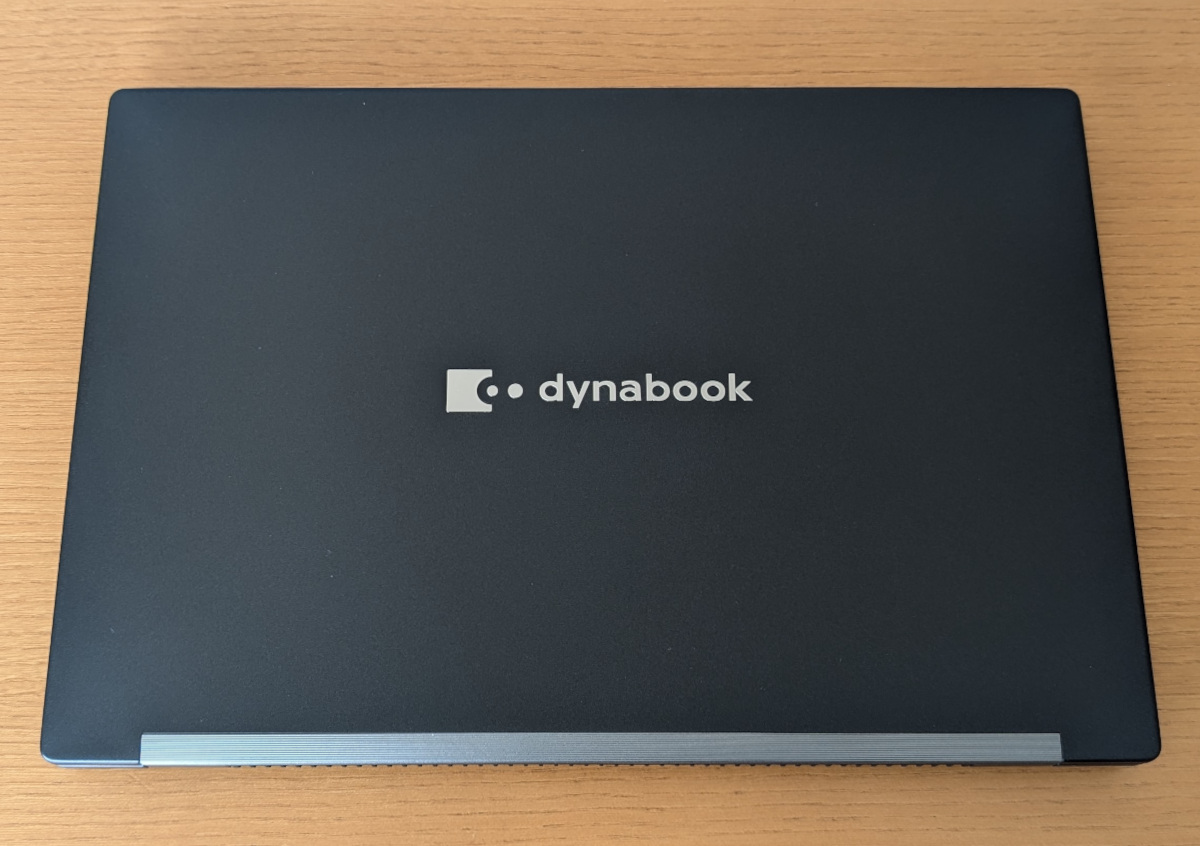 dynabook GA/ZY 天板