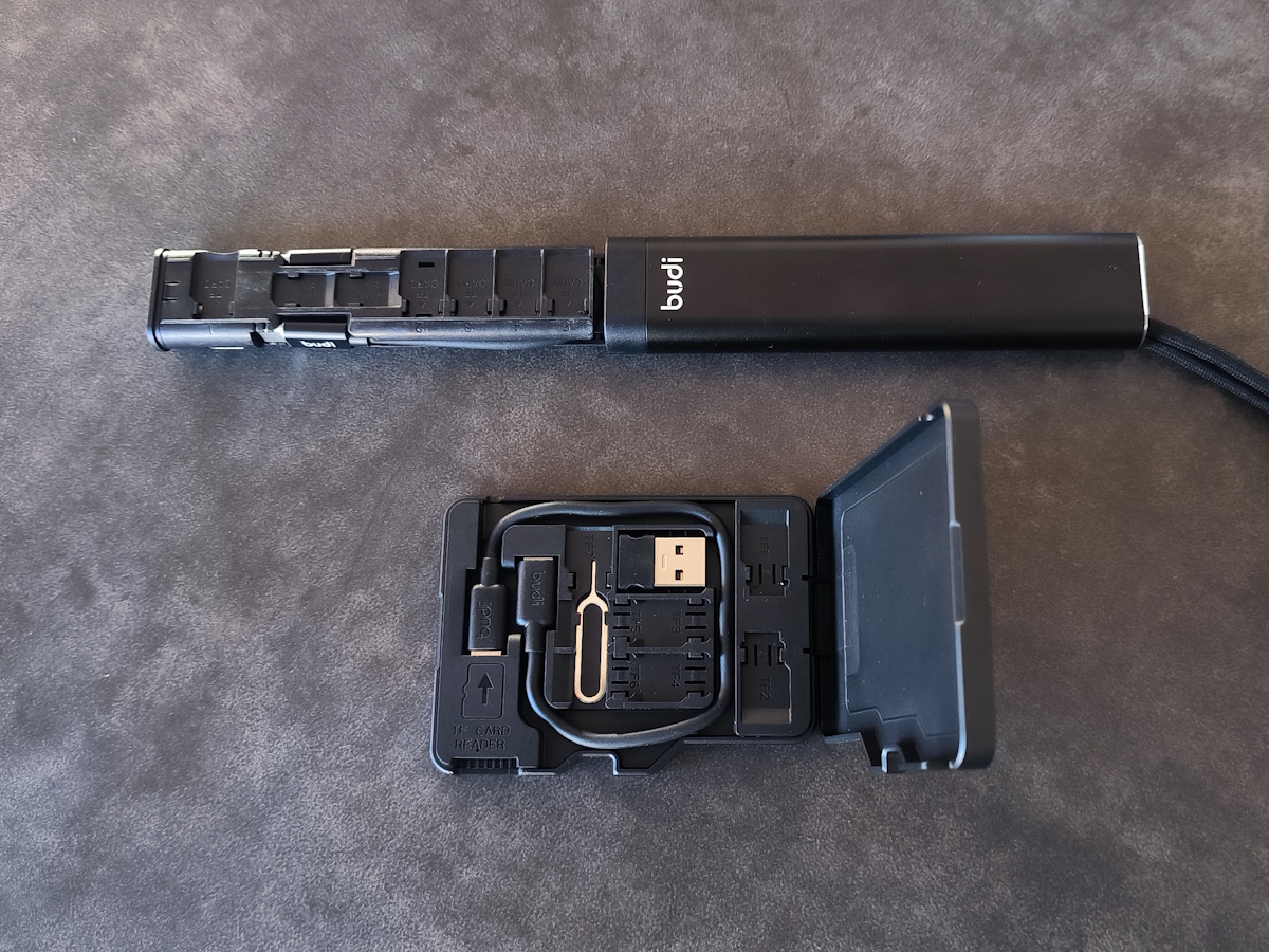 budi-microsd-card-reader_open