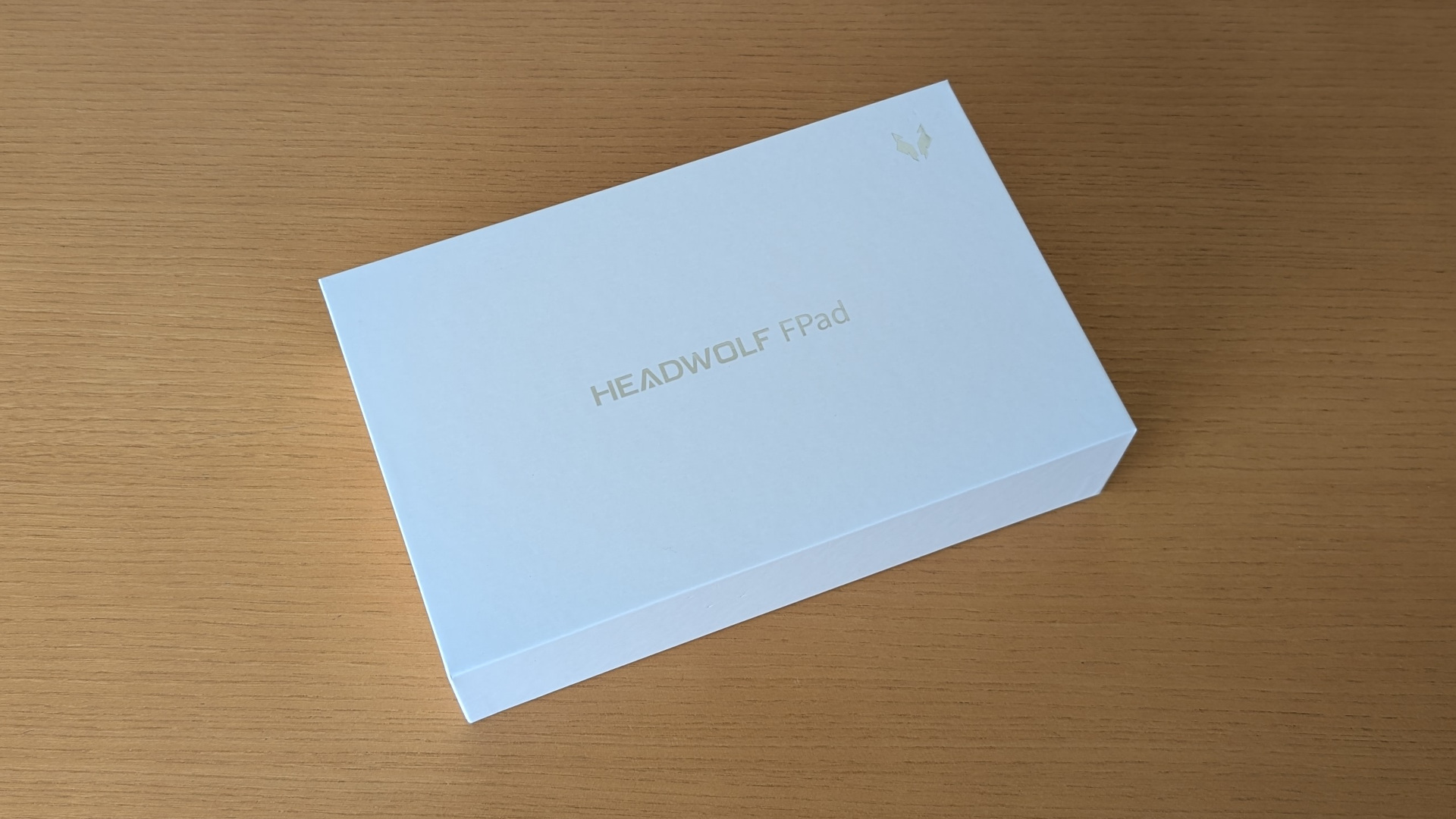 Headwolf FPad7 外箱