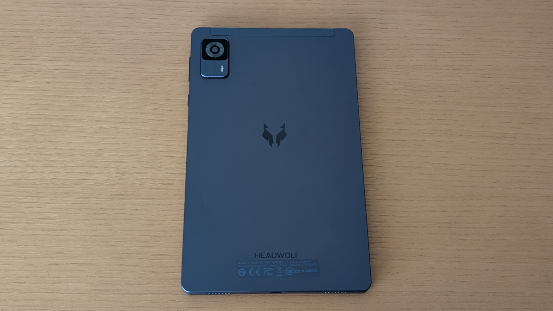 Headwolf FPad7 背面