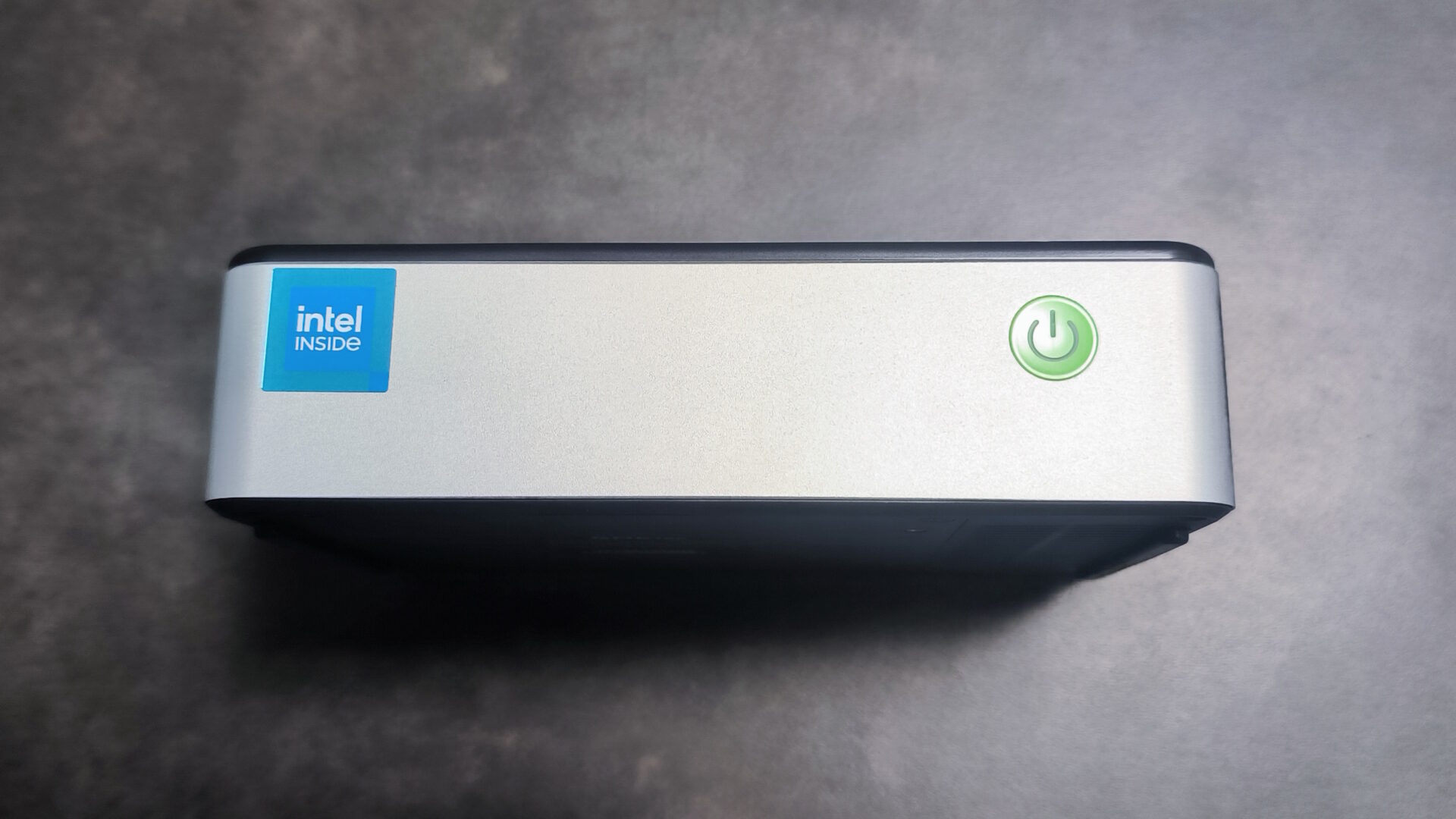 GMKtec NucBox G9 レビュー － Intel N150でSSD×4を安定運用