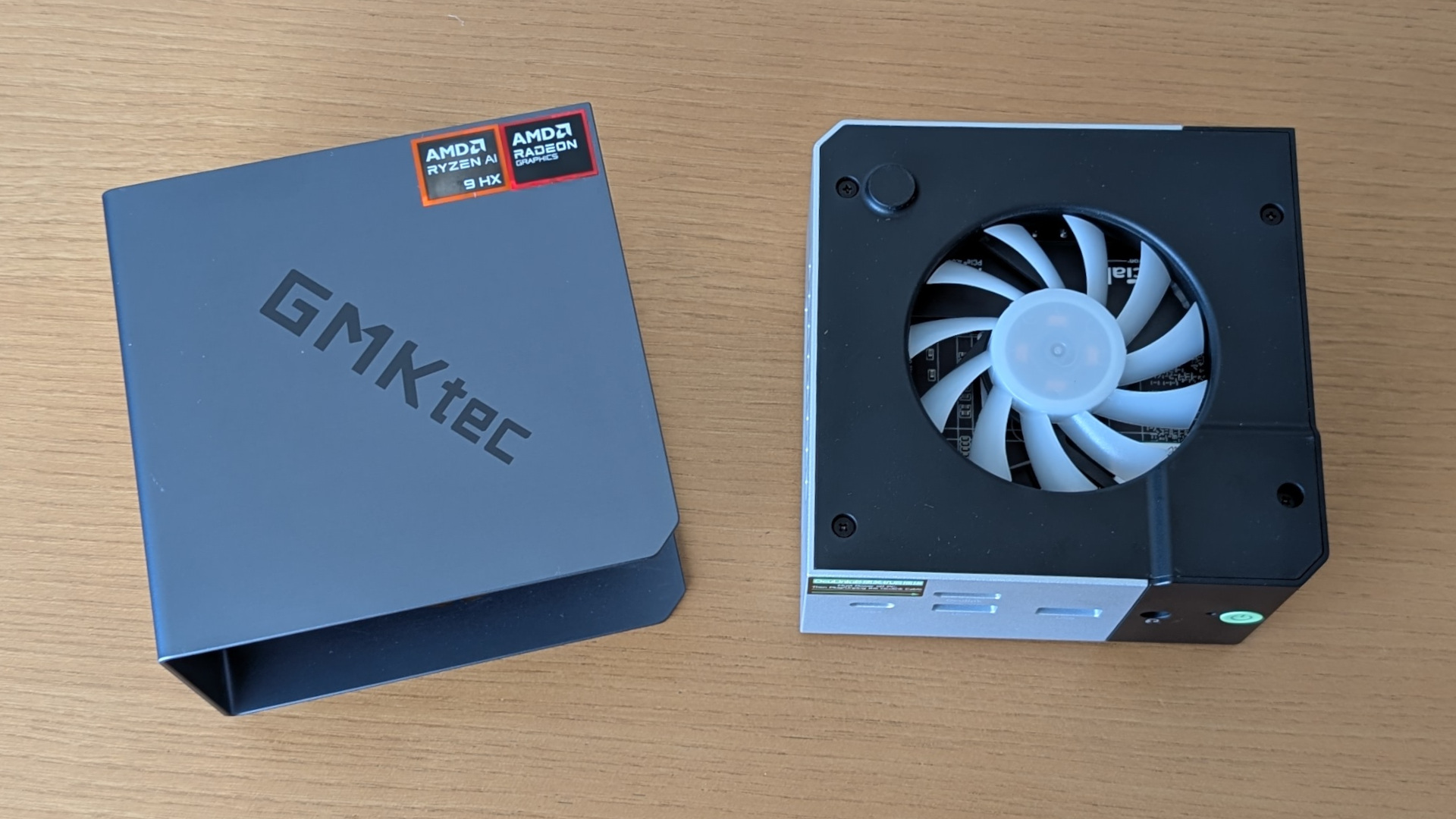 GMKtec EVO-X1 AI ミニ PC カバー外し