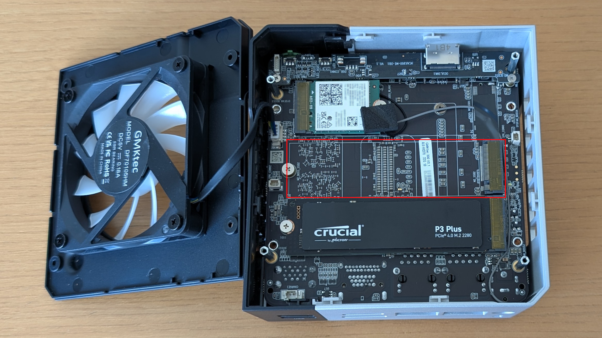 GMKtec EVO-X1 AI ミニ PC 内部